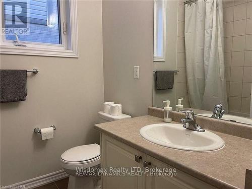 6 Explorer Way, Thorold (560 - Rolling Meadows), ON - Indoor Photo Showing Bathroom