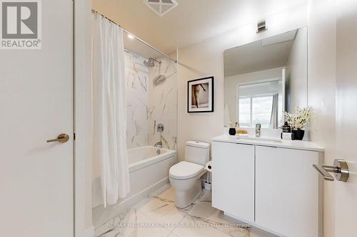 814 - 8 Olympic Garden Drive, Toronto, ON - Indoor Photo Showing Bathroom