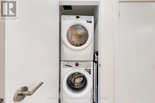 814 - 8 Olympic Garden Drive, Toronto, ON - Indoor Photo Showing Laundry Room