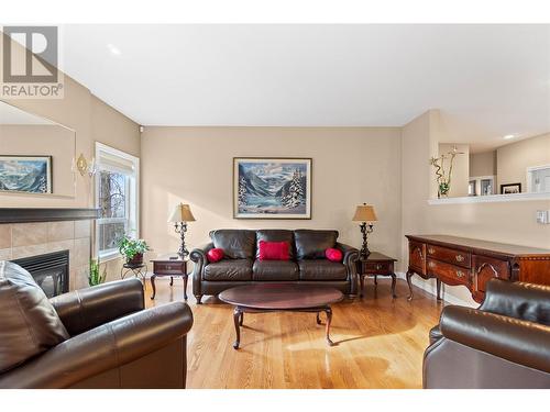 Livingroom - 801 20 Street Ne Unit# 31 Lot# 31, Salmon Arm, BC - Indoor Photo Showing Living Room With Fireplace