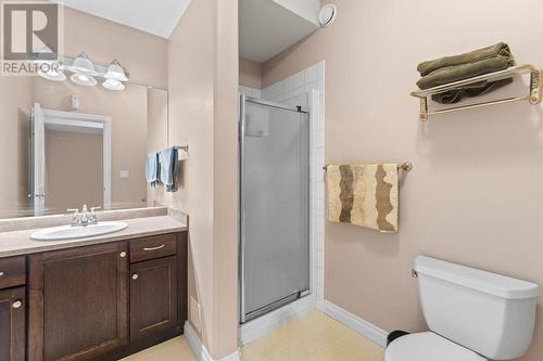 Bath downstairs - 801 20 Street Ne Unit# 31 Lot# 31, Salmon Arm, BC - Indoor Photo Showing Bathroom