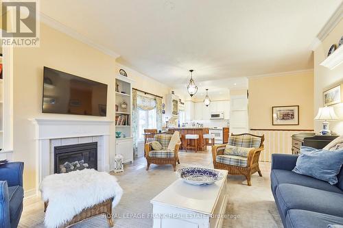 78 Country Estates Drive, Scugog (Port Perry), ON - Indoor Photo Showing Living Room With Fireplace