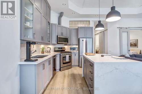 412 - 155 Dalhousie Street, Toronto, ON - Indoor Photo Showing Kitchen With Double Sink With Upgraded Kitchen