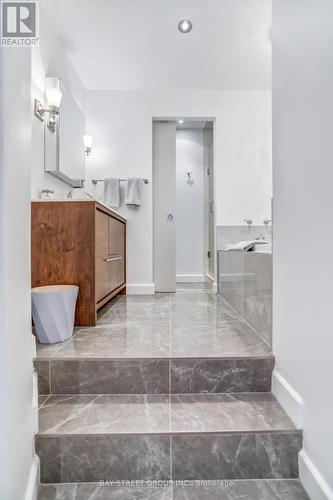 412 - 155 Dalhousie Street, Toronto, ON - Indoor Photo Showing Bathroom