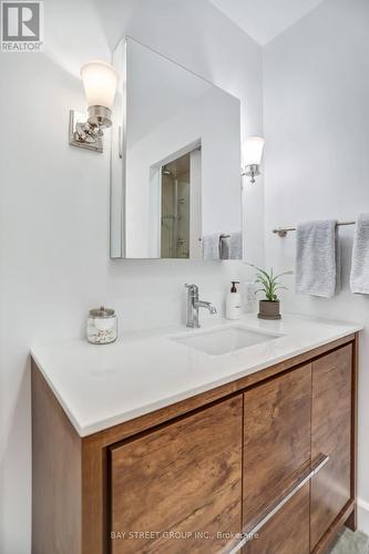 412 - 155 Dalhousie Street, Toronto, ON - Indoor Photo Showing Bathroom