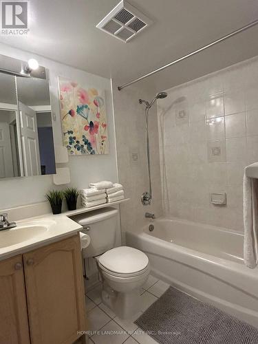 510 - 22 Olive Avenue, Toronto, ON - Indoor Photo Showing Bathroom