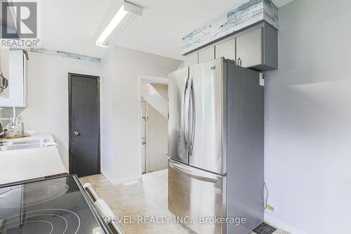 42 Northlin Park Road, Kawartha Lakes (Lindsay), ON - Indoor Photo Showing Laundry Room