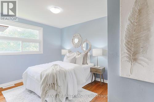 42 Northlin Park Road, Kawartha Lakes (Lindsay), ON - Indoor Photo Showing Bedroom