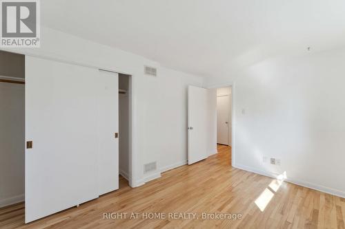 950 Woodroffe Avenue S, Ottawa, ON - Indoor Photo Showing Other Room