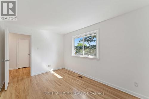 950 Woodroffe Avenue S, Ottawa, ON - Indoor Photo Showing Other Room