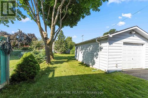 950 Woodroffe Avenue S, Ottawa, ON - Outdoor