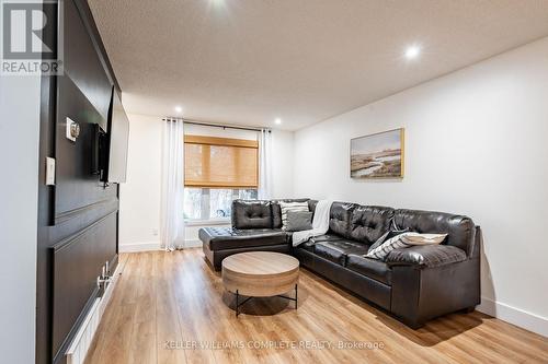 4 Mcnicholl Circle, St. Catharines (446 - Fairview), ON - Indoor Photo Showing Living Room With Fireplace