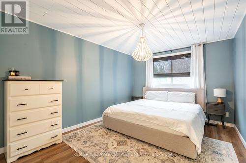 4 Mcnicholl Circle, St. Catharines (446 - Fairview), ON - Indoor Photo Showing Bedroom