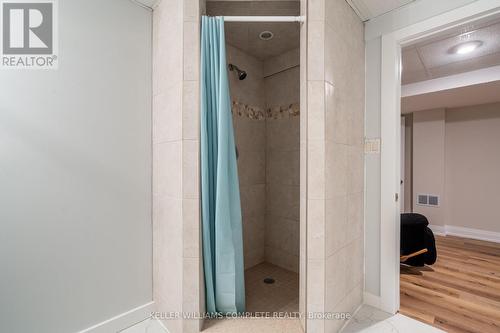 4 Mcnicholl Circle, St. Catharines (446 - Fairview), ON - Indoor Photo Showing Bathroom