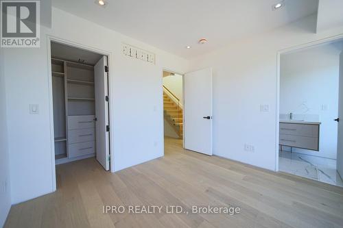 2970B Bayview Avenue, Toronto, ON - Indoor Photo Showing Other Room