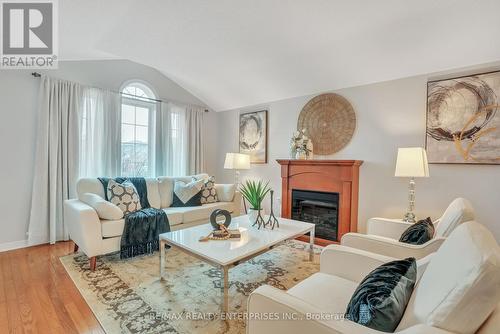 28 Sun King Crescent, Barrie, ON - Indoor Photo Showing Living Room With Fireplace