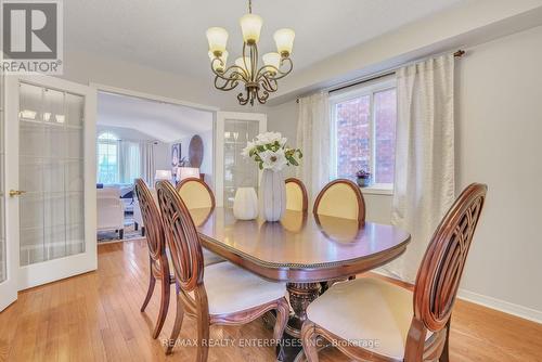 28 Sun King Crescent, Barrie, ON - Indoor Photo Showing Dining Room