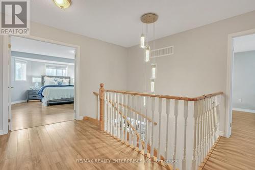 28 Sun King Crescent, Barrie, ON - Indoor Photo Showing Other Room