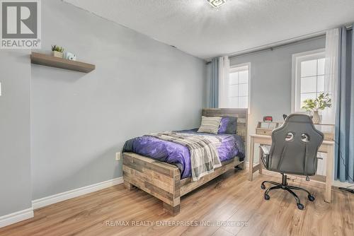 28 Sun King Crescent, Barrie, ON - Indoor Photo Showing Bedroom