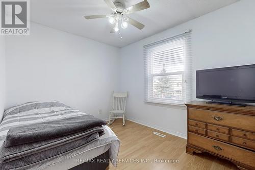 58 Mayfair Crescent, Brampton, ON - Indoor Photo Showing Bedroom