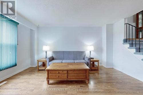 58 Mayfair Crescent, Brampton, ON - Indoor Photo Showing Living Room