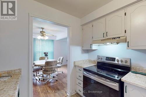 58 Mayfair Crescent, Brampton, ON - Indoor Photo Showing Kitchen