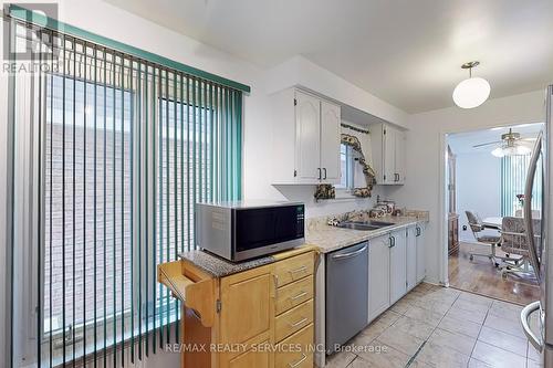 58 Mayfair Crescent, Brampton, ON - Indoor Photo Showing Kitchen With Double Sink