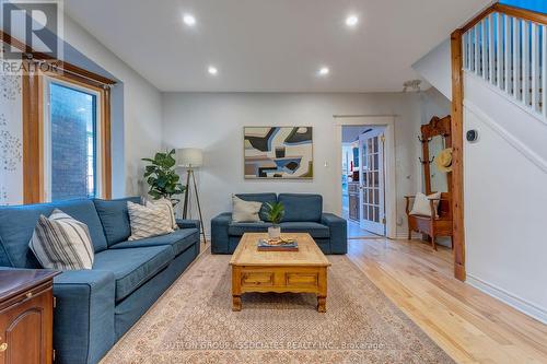 82 Marion Street, Toronto, ON - Indoor Photo Showing Living Room