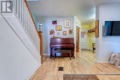 82 Marion Street, Toronto, ON - Indoor Photo Showing Other Room