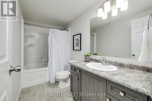 G - 1674 Fischer Hallman Road, Kitchener, ON - Indoor Photo Showing Bathroom