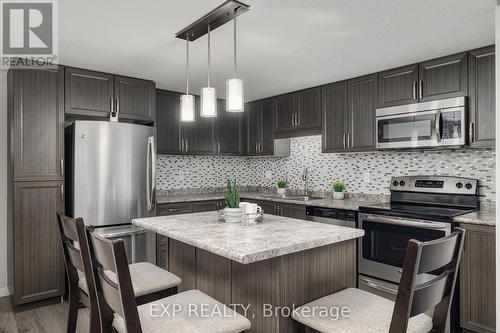 G - 1674 Fischer Hallman Road, Kitchener, ON - Indoor Photo Showing Kitchen With Stainless Steel Kitchen With Upgraded Kitchen