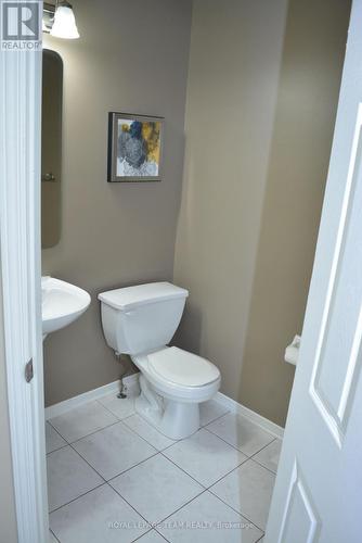 1598 Cedar Mills Road, Ottawa, ON - Indoor Photo Showing Bathroom