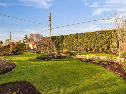 3068 Oakdowne Rd, Oak Bay, BC 