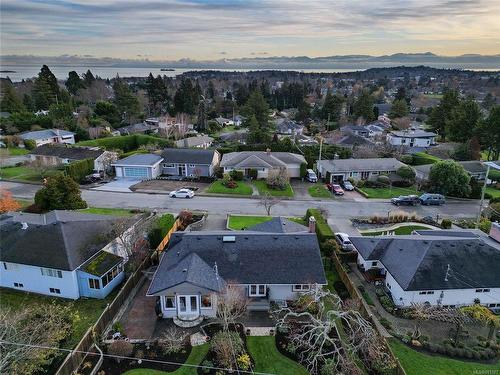 3068 Oakdowne Rd, Oak Bay, BC 