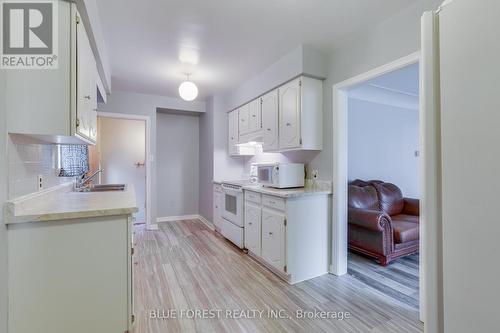 68 Mcnay Street, London, ON - Indoor Photo Showing Kitchen