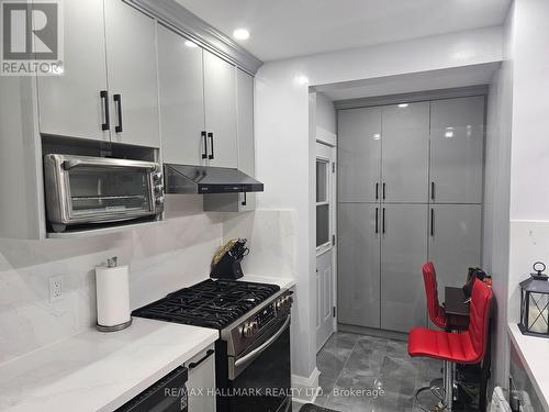 137 Huron Street, Oshawa, ON - Indoor Photo Showing Kitchen