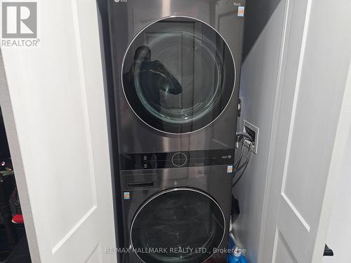 137 Huron Street, Oshawa, ON - Indoor Photo Showing Laundry Room