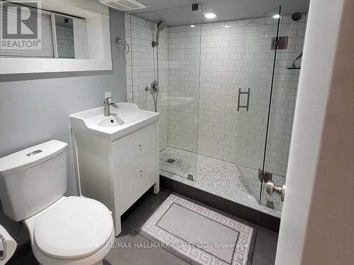 137 Huron Street, Oshawa, ON - Indoor Photo Showing Bathroom