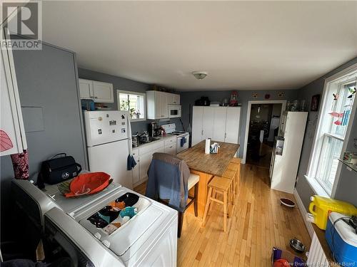 270-272 King St. E, Saint John, NB - Indoor Photo Showing Kitchen