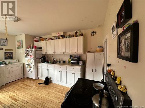 270-272 King St. E, Saint John, NB - Indoor Photo Showing Kitchen