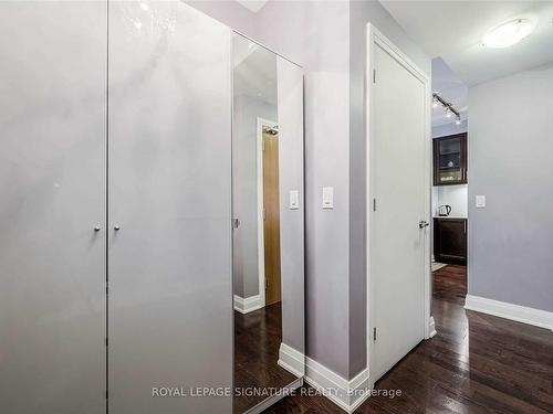 408-21 Clairtrell Rd, Toronto, ON - Indoor Photo Showing Other Room