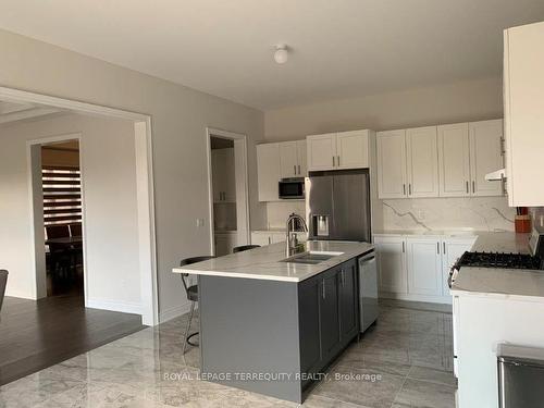 87 Big Canoe Dr, Georgina, ON - Indoor Photo Showing Kitchen