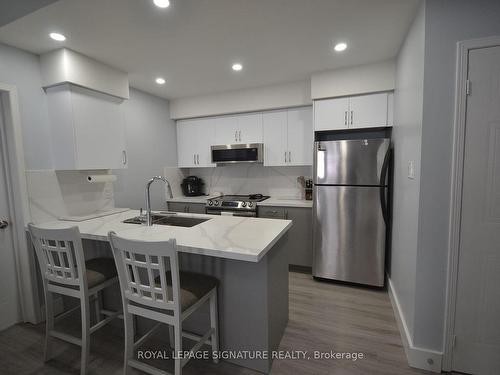 161-4975 Southampton Dr, Mississauga, ON - Indoor Photo Showing Kitchen