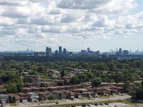 Ph06-1360 Rathburn Rd E, Mississauga, ON - Outdoor With View