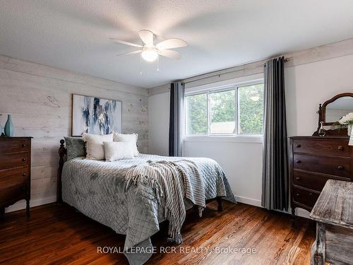 34 Diane Dr, Orangeville, ON - Indoor Photo Showing Bedroom