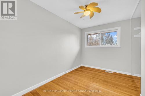 35 Bedale Drive, Ottawa, ON - Indoor Photo Showing Other Room