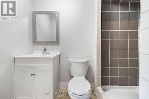 1 Glenayr Gate, Whitby, ON - Indoor Photo Showing Bathroom