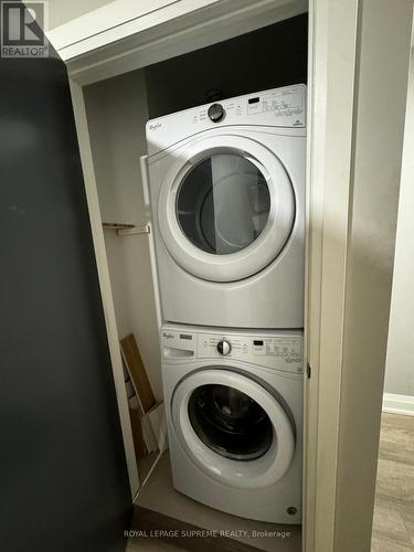 405 - 111 Worsley Street, Barrie, ON - Indoor Photo Showing Laundry Room