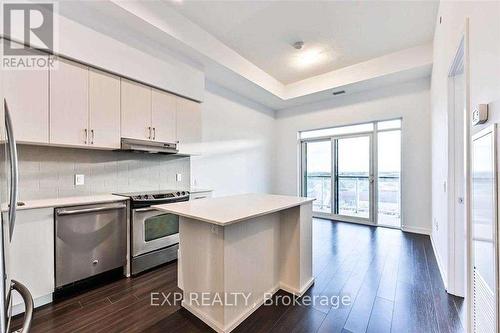 506 - 2560 Eglinton Avenue W, Mississauga, ON - Indoor Photo Showing Kitchen