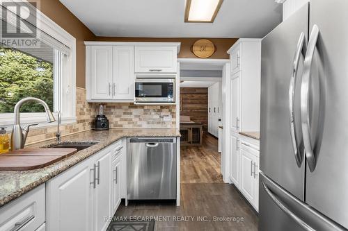 2118 Governors Road, Hamilton, ON - Indoor Photo Showing Kitchen With Stainless Steel Kitchen